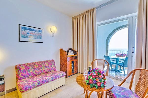 HOTEL OLIMPO - LE TERRAZZE 4* - Letojanni (ME) Con vista sulla Baia di Taormina