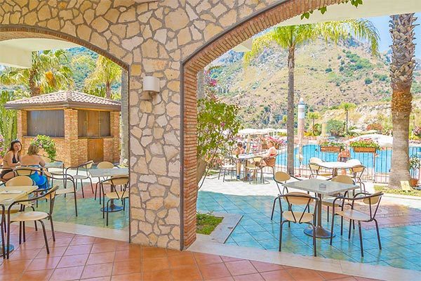 HOTEL OLIMPO - LE TERRAZZE 4* - Letojanni (ME) Con vista sulla Baia di Taormina