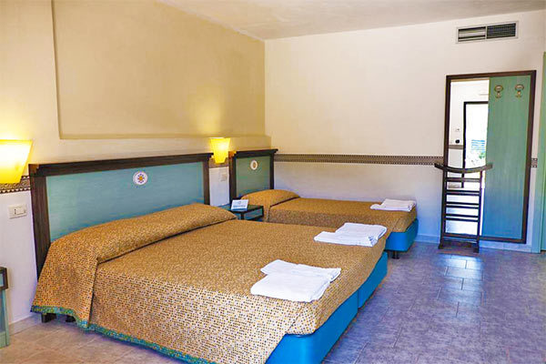 BAIA DEI GIGLI 4* - Isola Capo Rizzuto (KR) Hotel a 400 metri dalla spiaggia