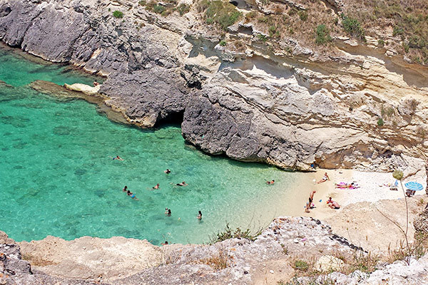 19 RESORT 4* - Santa Cesarea Terme (LE) Resort nel cuore del Salento