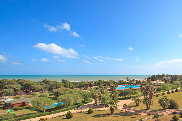 HOTEL CLUB CONTE DI CABRERA 4* - Modica (RG) Suggestivo hotel a due passi dal mare