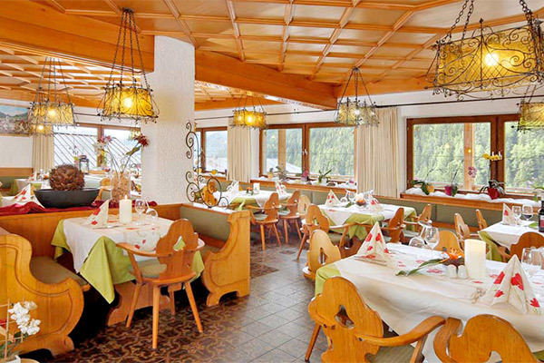 GASTHOF EDELWEISS 3* - Malles Venosta (BZ) Natura e sport in Val Venosta