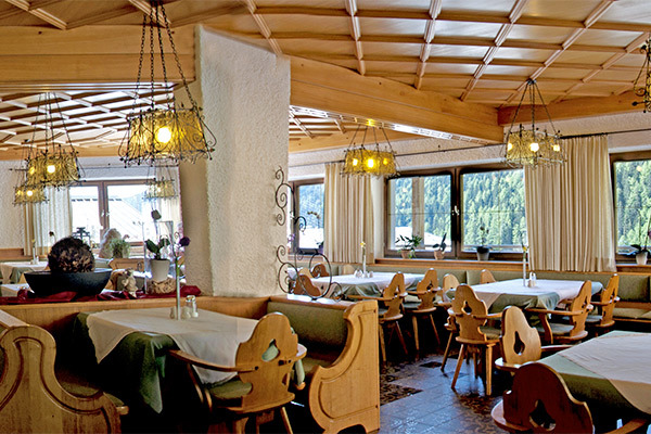 GASTHOF EDELWEISS 3* - Malles Venosta (BZ) Natura e sport in Val Venosta