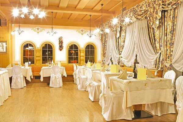 HOTEL BELVEDERE & PARADISE CLUB CENTER 3*S - Fai della Paganella (TN) Area wellness di 1200 mq nel cuore delle Dolomiti