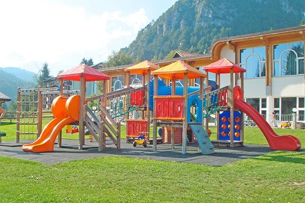 HOTEL BELVEDERE & PARADISE CLUB CENTER 3*S - Fai della Paganella (TN) Area wellness di 1200 mq nel cuore delle Dolomiti