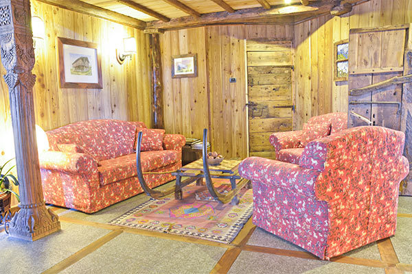 HOTEL LA TORRETTA 4* - Challand-Saint-Anselme (AO) Accoglienza familiare in location unica