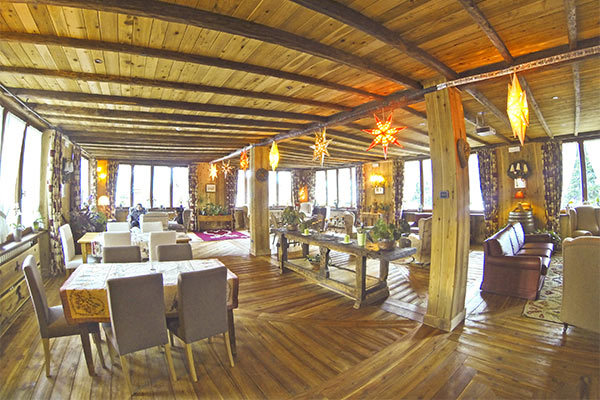 HOTEL LA TORRETTA 4* - Challand-Saint-Anselme (AO) Accoglienza familiare in location unica