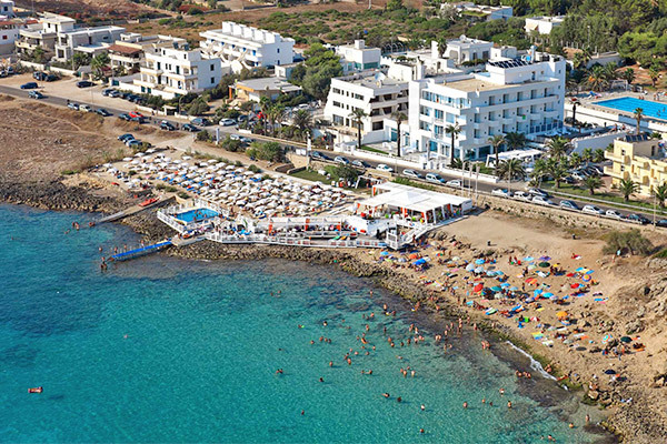 L'ISOLA DI PAZZE HOTEL RESORT AND SPA 4* - Torre San Giovanni (LE) Resort con accesso diretto al mare