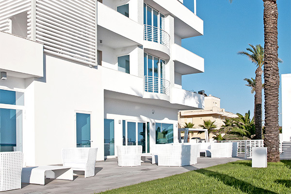 L'ISOLA DI PAZZE HOTEL RESORT AND SPA 4* - Torre San Giovanni (LE) Resort con accesso diretto al mare