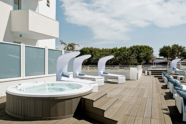 L'ISOLA DI PAZZE HOTEL RESORT AND SPA 4* - Torre San Giovanni (LE) Resort con accesso diretto al mare