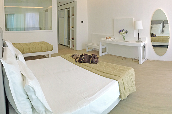 INFINITY RESORT TROPEA 4* - Parghelia (VV) A 300 metri dalla spiaggia, con vista panoramica