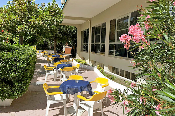 HOTEL ANGELI 3* - Torre Pedrera (RN) A 100 metri dal mare