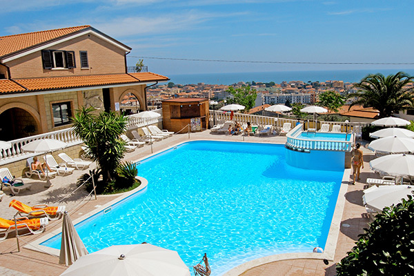 RESIDENCE IL BORGO 3* - Tortoreto (TE) Residence a Tortoreto Lido