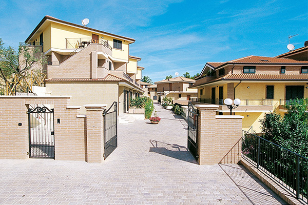 RESIDENCE IL BORGO 3* - Tortoreto (TE) Residence a Tortoreto Lido