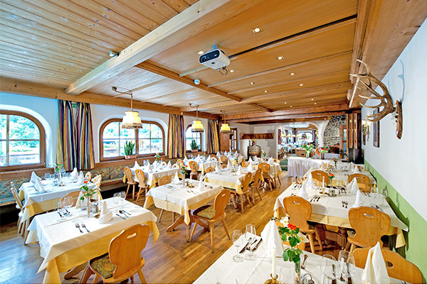 FERIENHOTEL ALPENHOF - Aurach bei Kitzbühel (Tirolo - Austria) A gestione familiare nel cuore del Tirolo