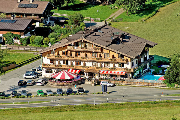 FERIENHOTEL ALPENHOF - Aurach bei Kitzbühel (Tirolo - Austria) A gestione familiare nel cuore del Tirolo
