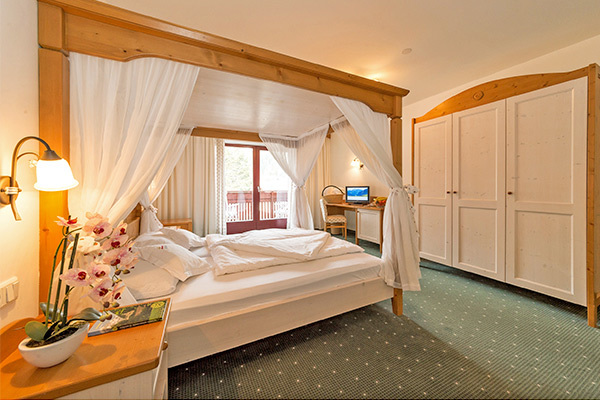 HOTEL HELLWEGER 4* - Campo Tures (BZ) Nel cuore di campo Tures