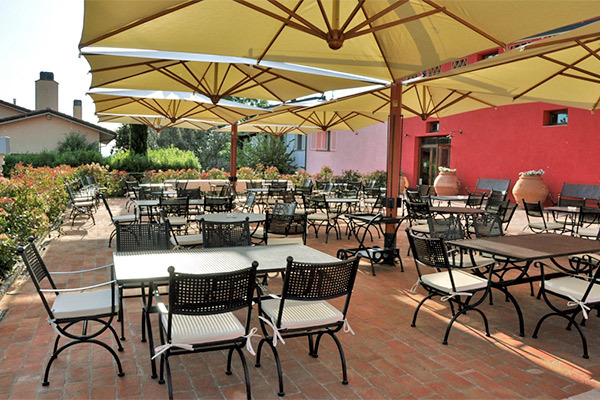 HOTEL BORGO SAN GIUSTO - Empoli (FI) Piccolo borgo immerso nel verde, ideale per coppie