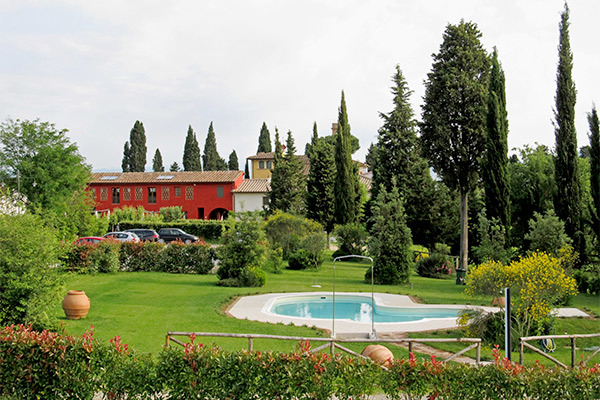 HOTEL BORGO SAN GIUSTO - Empoli (FI) Piccolo borgo immerso nel verde, ideale per coppie