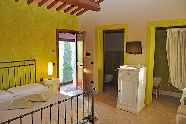 HOTEL BORGO SAN GIUSTO - Empoli (FI) Piccolo borgo immerso nel verde, ideale per coppie
