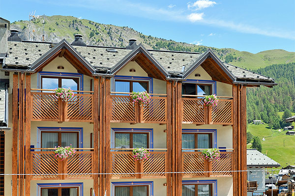 HOTEL ST. MICHAEL 4* - Livigno (SO) Accoglienza e benessere nel cuore delle Alpi