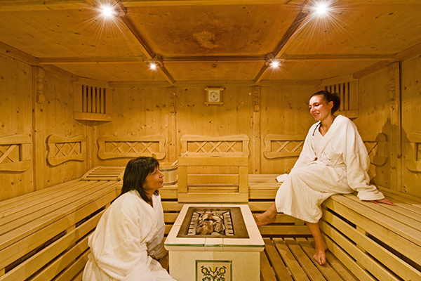 HOTEL TOURING 4* - Livigno (SO) Tradizione & sapori in family hotel 4*