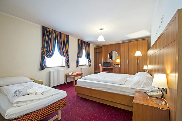 HOTEL TOURING 4* - Livigno (SO) Tradizione & sapori in family hotel 4*