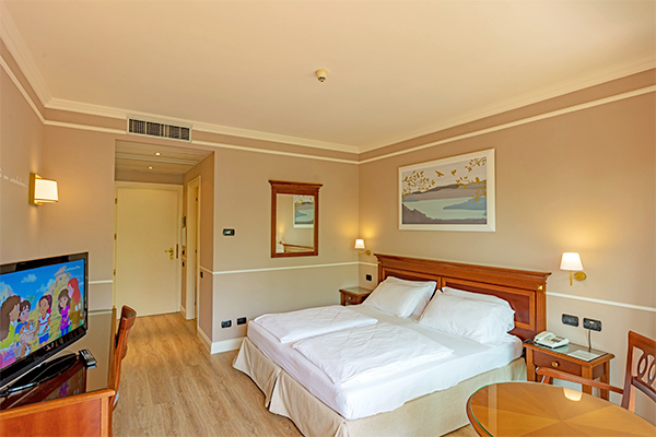 SMALL & BEAUTIFUL HOTEL BOFFENIGO 4* - Costermano (VR) Relax e benessere con vista panoramica sul Lago di Garda