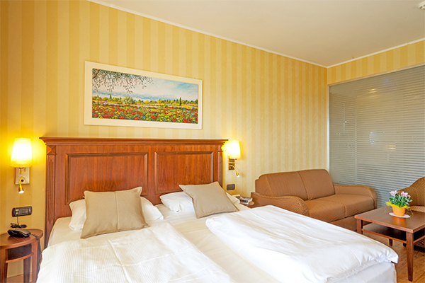 SMALL & BEAUTIFUL HOTEL BOFFENIGO 4* - Costermano (VR) Relax e benessere con vista panoramica sul Lago di Garda