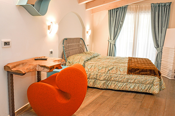 DESIGN OBEROSLER HOTEL 4* - Madonna di Campiglio (TN) Design Hotel 4* incastonato tra le Dolomiti del Brenta
