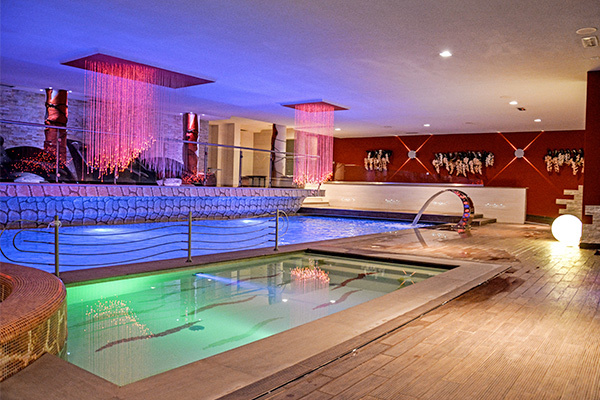 DESIGN OBEROSLER HOTEL 4* - Madonna di Campiglio (TN) Design Hotel 4* incastonato tra le Dolomiti del Brenta