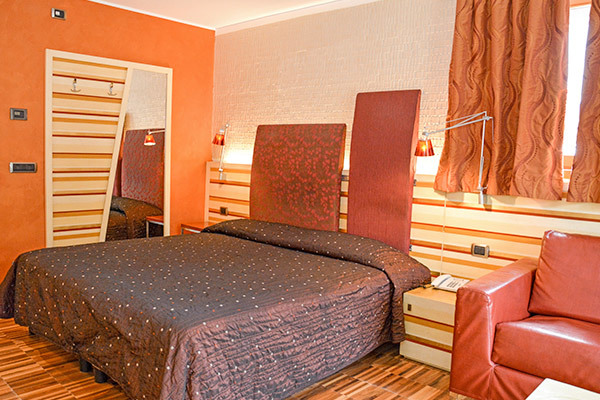 DESIGN OBEROSLER HOTEL 4* - Madonna di Campiglio (TN) Design Hotel 4* incastonato tra le Dolomiti del Brenta