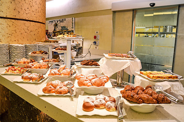 DESIGN OBEROSLER HOTEL 4* - Madonna di Campiglio (TN) Design Hotel 4* incastonato tra le Dolomiti del Brenta