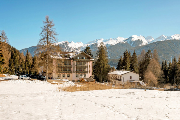 HOTEL CANADA 3* - Predazzo (TN) Immerso nella natura in Val di Fiemme