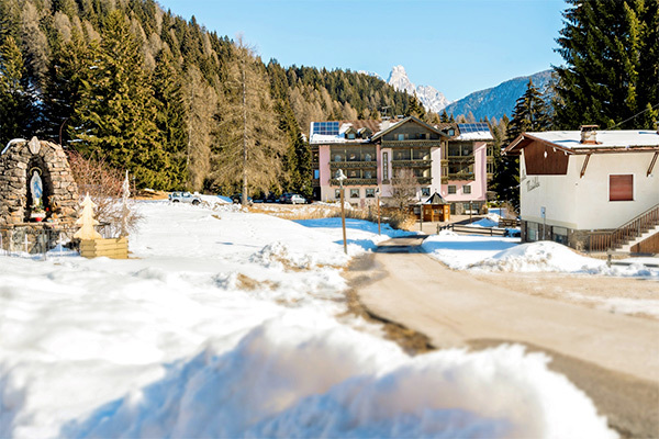HOTEL CANADA 3* - Predazzo (TN) Immerso nella natura in Val di Fiemme
