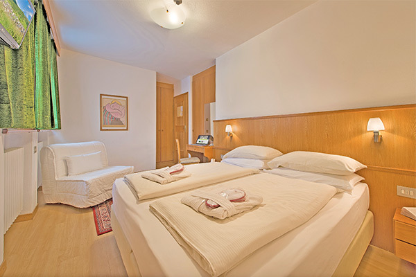 HOTEL LIVIGNO 3* - Livigno (SO) Tradizione e ospitalitA' a Livigno