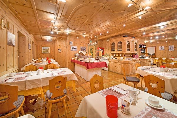 HOTEL LIVIGNO 3* - Livigno (SO) Tradizione e ospitalitA' a Livigno