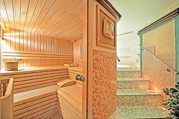 HOTEL ST. MICHAEL 4* - Livigno (SO) Accoglienza e benessere nel cuore delle Alpi