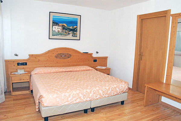 HOTEL ROSA 3* - Vigo di Fassa (TN) Posizione panoramica, in Val di Fassa