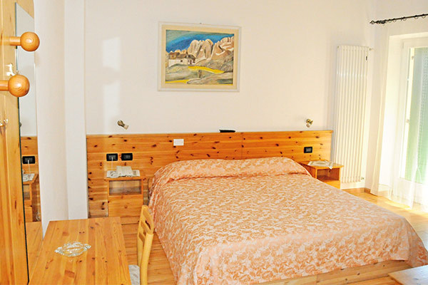 HOTEL ROSA 3* - Vigo di Fassa (TN) Posizione panoramica, in Val di Fassa