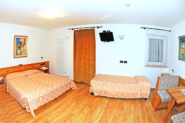 HOTEL ROSA 3* - Vigo di Fassa (TN) Posizione panoramica, in Val di Fassa