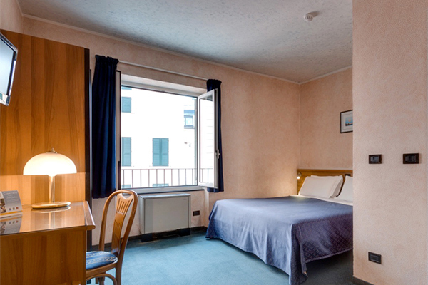 HOTEL EUROPA 3* - Genova (GE) In posizione centrale a Genova
