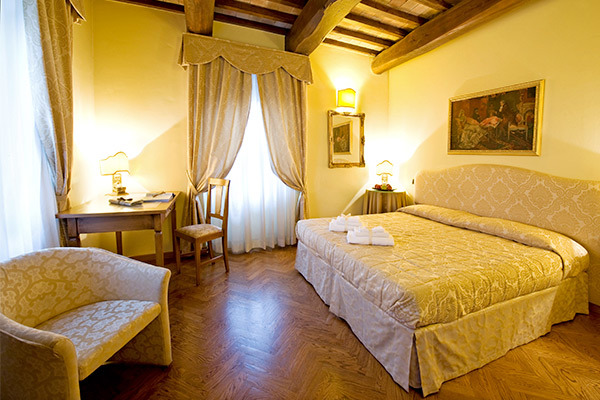 RELAIS DELL'OLMO 4* - Perugia (PG) Soggiorno di lusso ed eleganza
