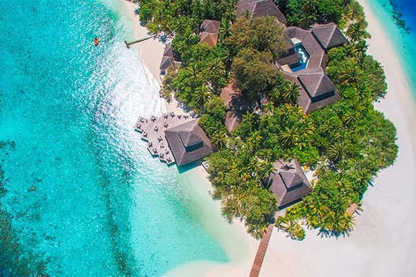 ADAARAN CLUB RANNALHI RESORT 3*S - Atollo di Malè Sud (Atollo Di Male Sud - Maldive) Resort circondato dalla barriera corallina