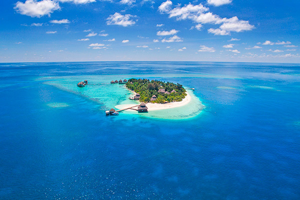 ADAARAN CLUB RANNALHI RESORT 3*S - Atollo di Malè Sud (Atollo Di Male Sud - Maldive) Resort circondato dalla barriera corallina