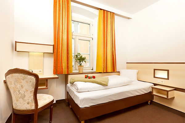 HOTEL GOLDENE KRONE 3* - Innsbruck (Tirolo - Austria) Posizione strategica