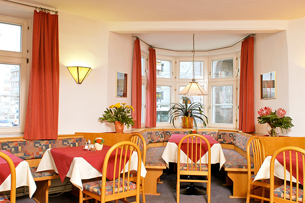 HOTEL GOLDENE KRONE 3* - Innsbruck (Tirolo - Austria) Posizione strategica