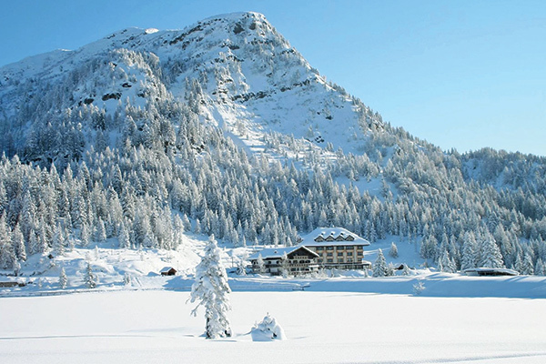HOTEL AL GALLO FORCELLO.1530 3*S - Passo Pramollo - Nassfeld (UD) A 1530 metri di altitudine sulle Alpi Carniche