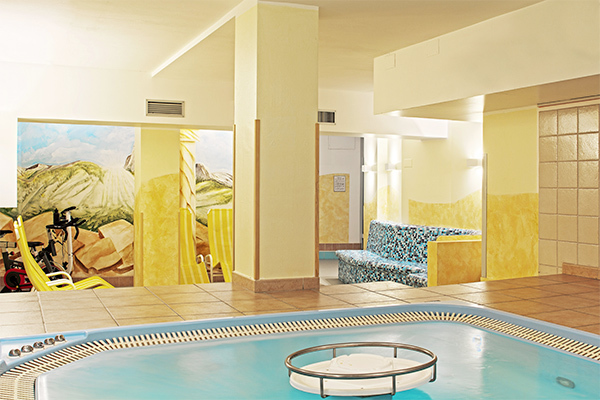 HOTEL AL GALLO FORCELLO.1530 3*S - Passo Pramollo - Nassfeld (UD) A 1530 metri di altitudine sulle Alpi Carniche