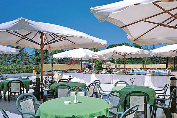 HOTEL CLORINDA 4* - Capaccio (SA) A 3 km dal sito archeologico di Paestum